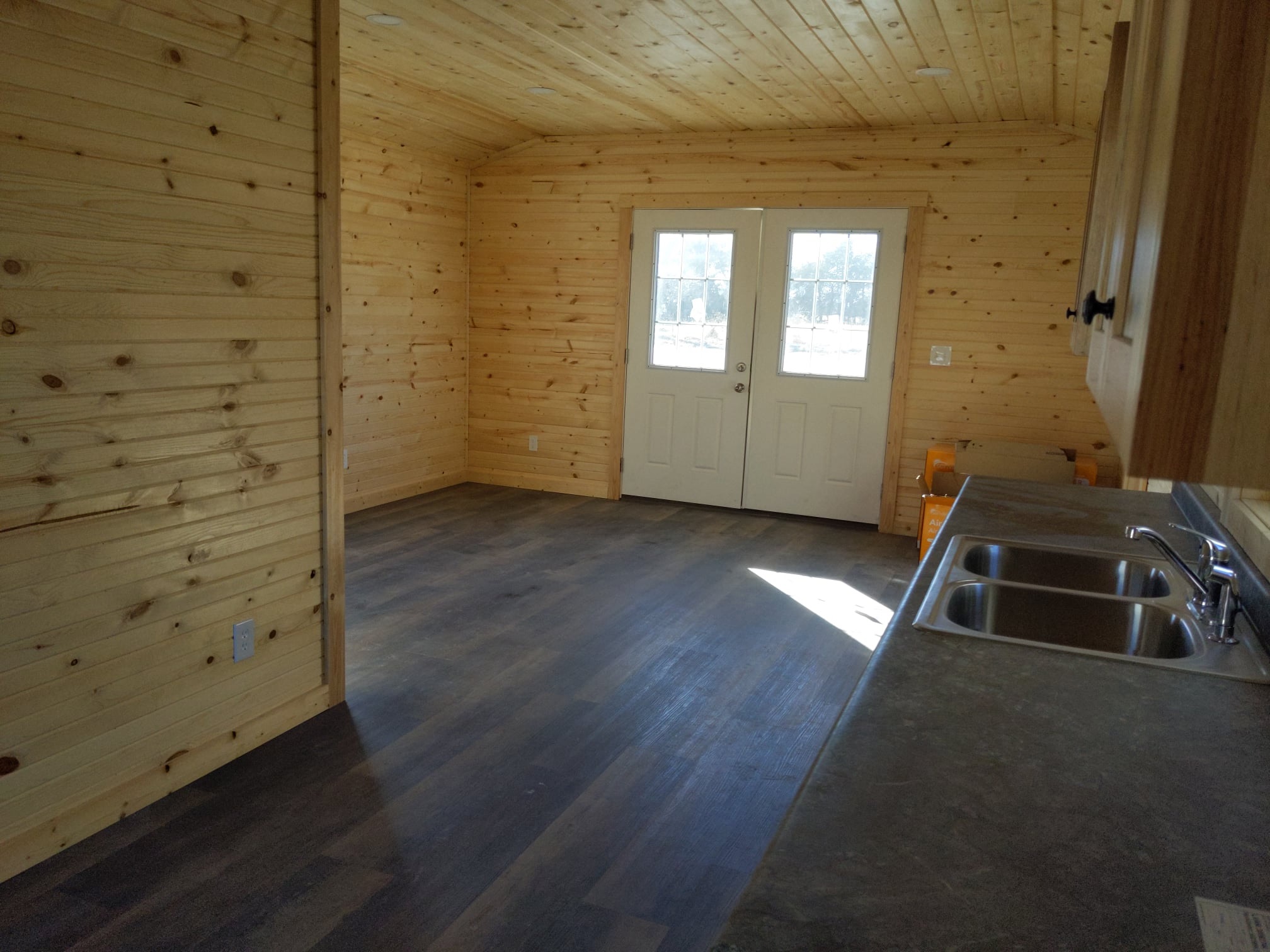 16x24 Studio Cabin Tiny Home Wichita KS Newton KS Hutchinson KS Mcpherson KS Salina KS Eldorado KS